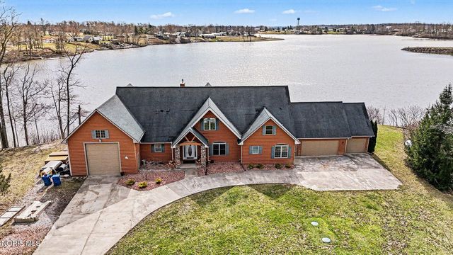 555 Molala Cove, Montpelier, OH 43543