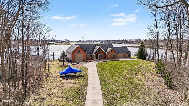 555 Molala Cove, Montpelier, OH 43543