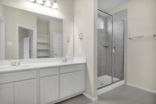 135 Lyndon DR, San Marcos, TX 78666