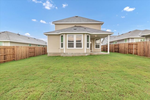 135 Lyndon DR, San Marcos, TX 78666