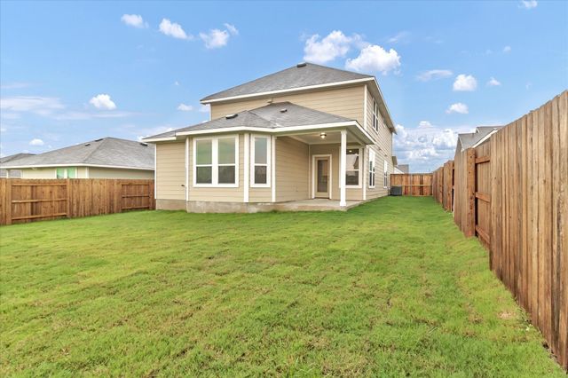 135 Lyndon DR, San Marcos, TX 78666