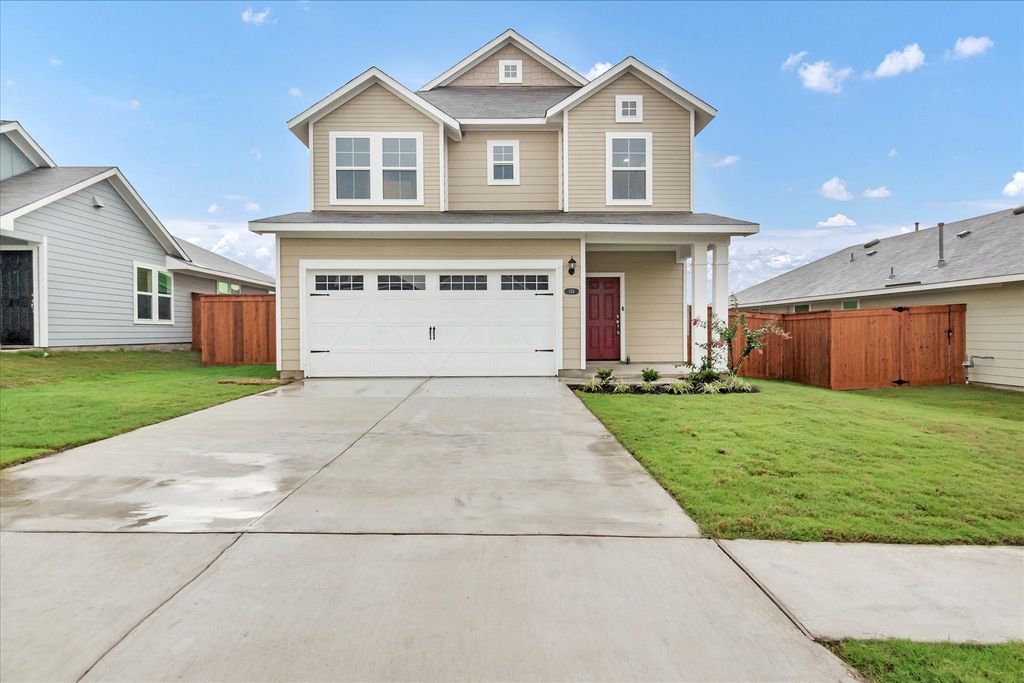 135 Lyndon DR, San Marcos, TX 78666