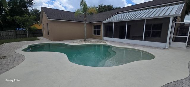 131 CLOWSON COURT, Ocoee, FL 34761