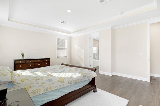 305 Ocean Jasper Dr, St Augustine, FL 32086