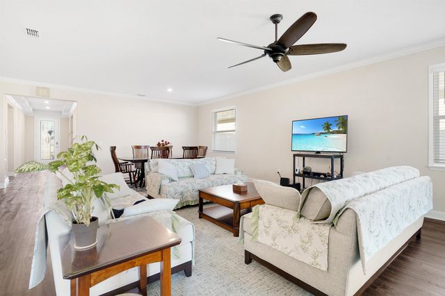 305 Ocean Jasper Dr, St Augustine, FL 32086