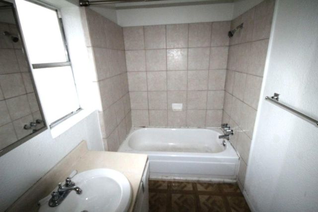 5204 Guadalupe ST, Austin, TX 78751