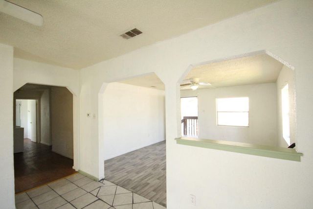 5204 Guadalupe ST, Austin, TX 78751