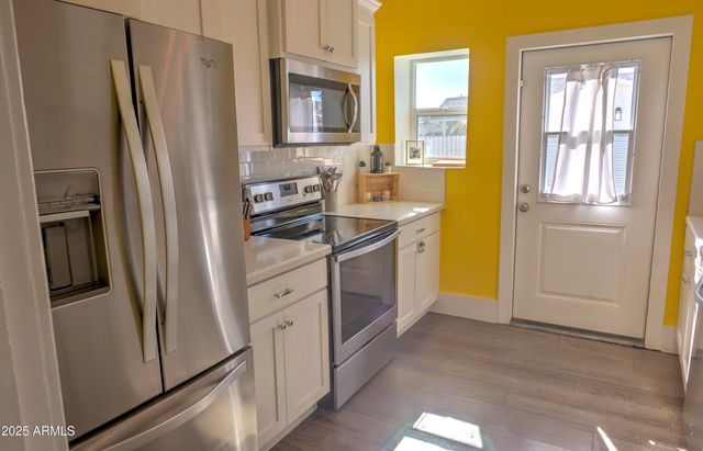 1522 E PIERCE Street, Phoenix, AZ 85006