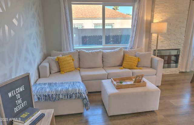 1522 E PIERCE Street, Phoenix, AZ 85006