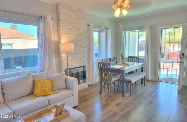 1522 E PIERCE Street, Phoenix, AZ 85006