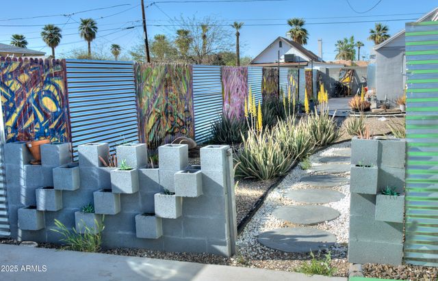 1522 E PIERCE Street, Phoenix, AZ 85006