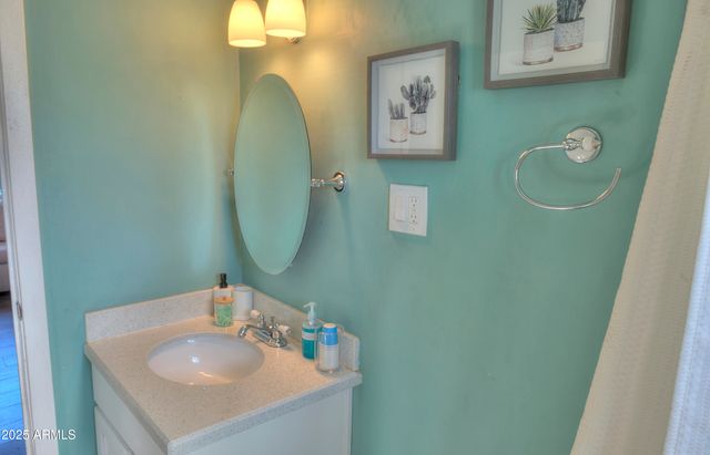 1522 E PIERCE Street, Phoenix, AZ 85006