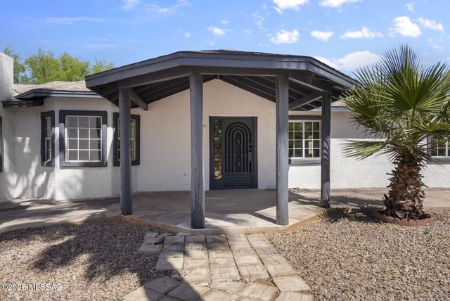 896 Paseo Comanche, Rio Rico, AZ 85648