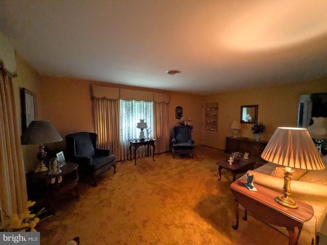 722 E IVY DR, Seaford, DE 19973