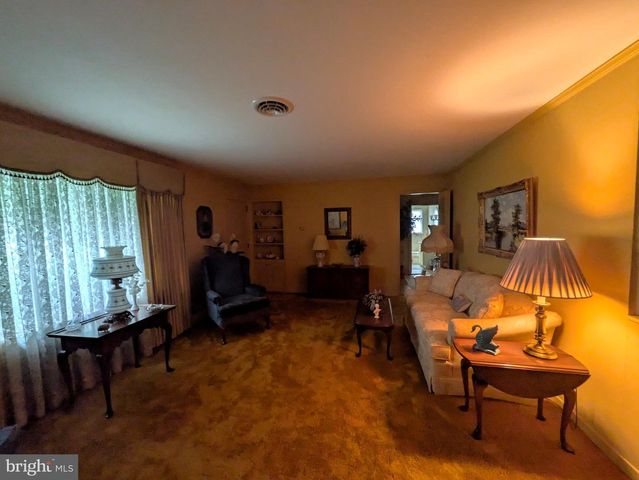 722 E IVY DR, Seaford, DE 19973