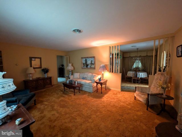 722 E IVY DR, Seaford, DE 19973