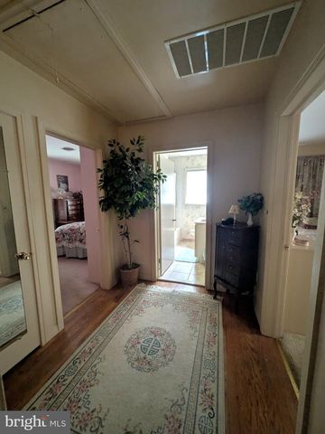 722 E IVY DR, Seaford, DE 19973