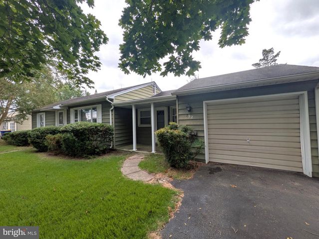 722 E IVY DR, Seaford, DE 19973