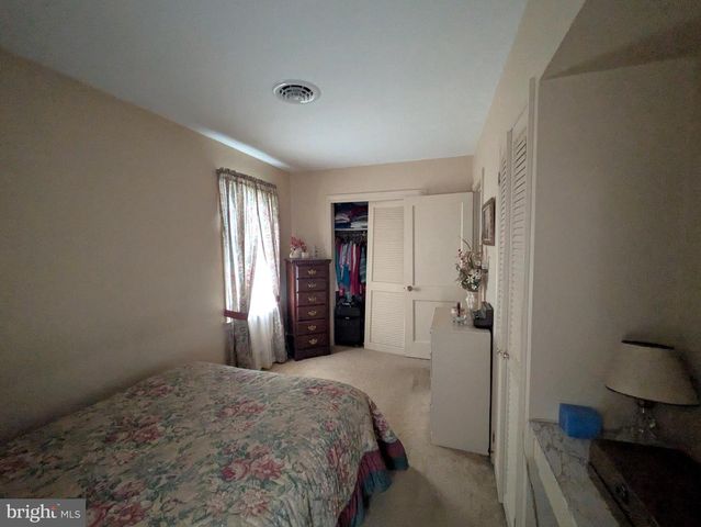 722 E IVY DR, Seaford, DE 19973