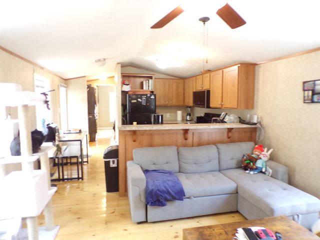 15 Pineland Park Road, Milton, NH 03851