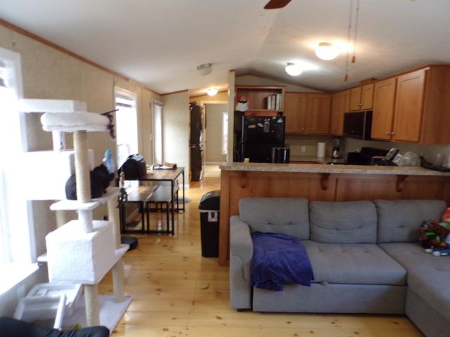 15 Pineland Park Road, Milton, NH 03851