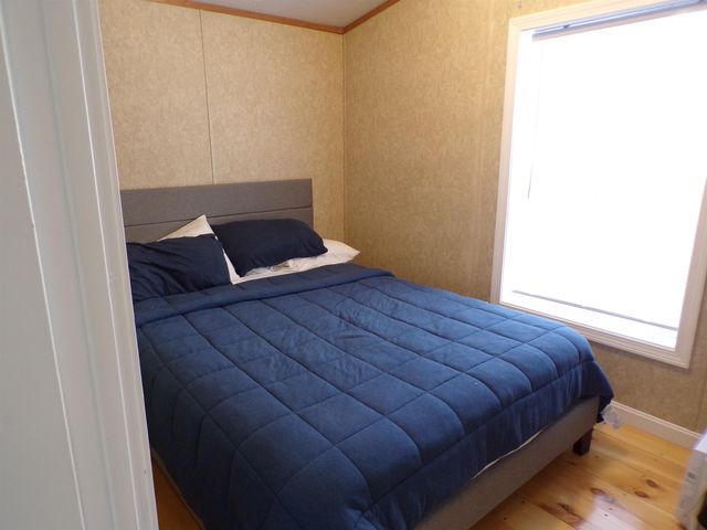 15 Pineland Park Road, Milton, NH 03851