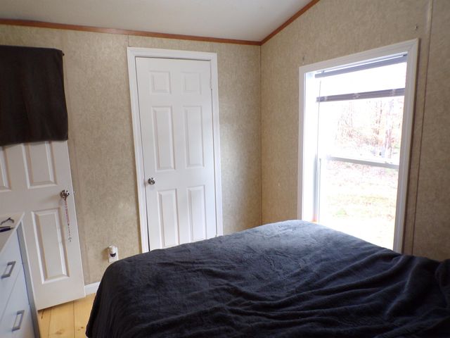 15 Pineland Park Road, Milton, NH 03851