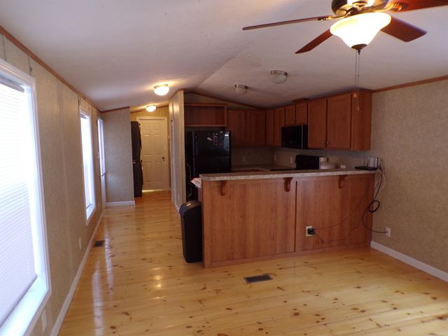 15 Pineland Park Road, Milton, NH 03851