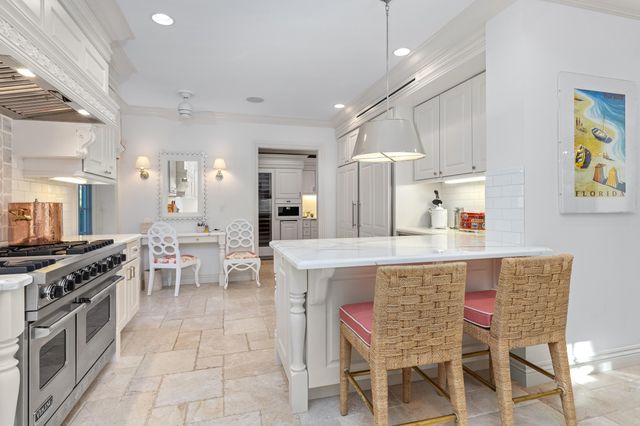 9 Via Vizcaya, Palm Beach, FL 33480