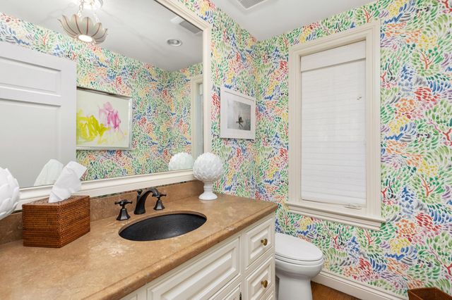 9 Via Vizcaya, Palm Beach, FL 33480