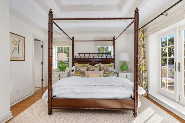 9 Via Vizcaya, Palm Beach, FL 33480