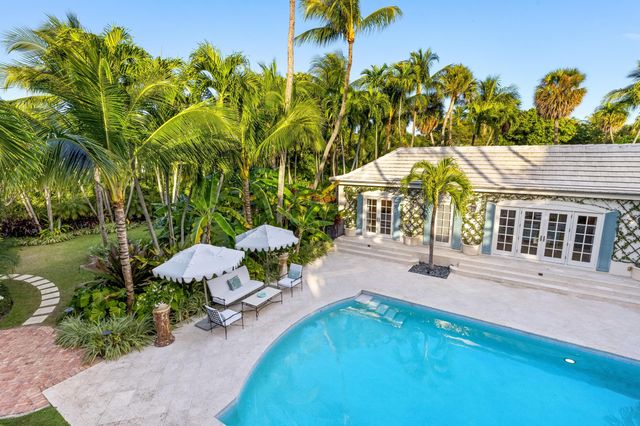 9 Via Vizcaya, Palm Beach, FL 33480