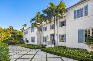 9 Via Vizcaya, Palm Beach, FL 33480