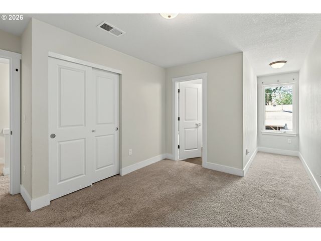 5394 Se 136TH Ave, Portland, OR 97236