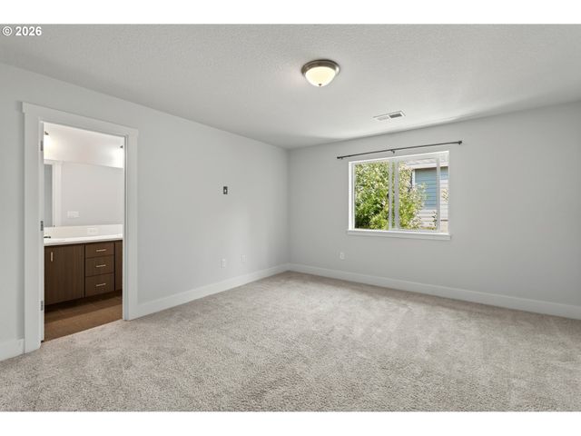 5394 Se 136TH Ave, Portland, OR 97236