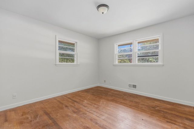 123 Tucker Rd, Spartanburg, SC 29306