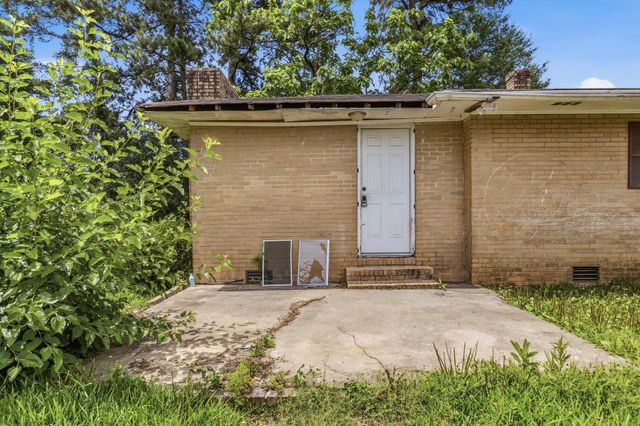123 Tucker Rd, Spartanburg, SC 29306