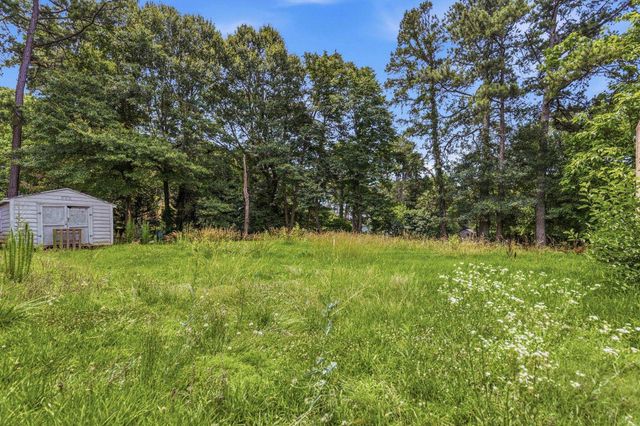 123 Tucker Rd, Spartanburg, SC 29306