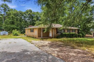 123 Tucker Rd, Spartanburg, SC 29306