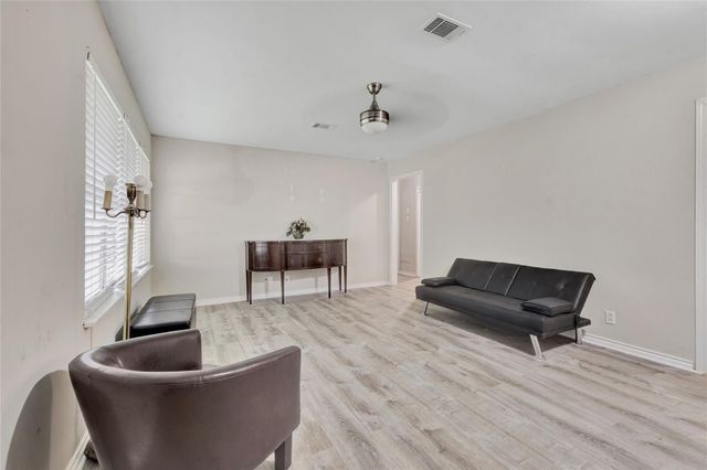 930 Creager Street, Houston, TX 77034