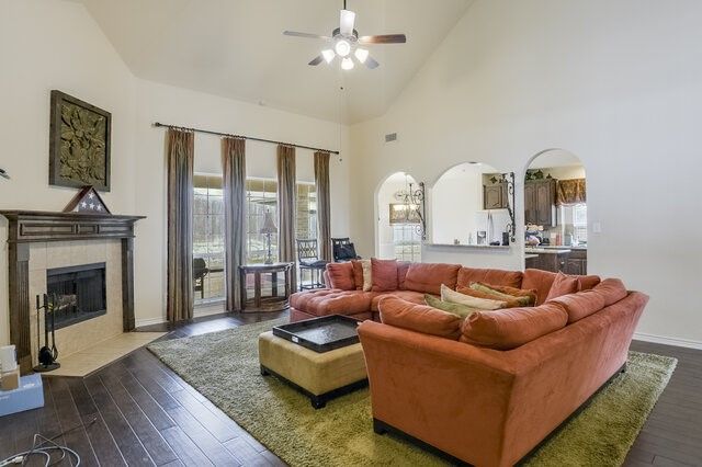 714 Carolyn T Hunt Drive, Cedar Hill, TX 75104