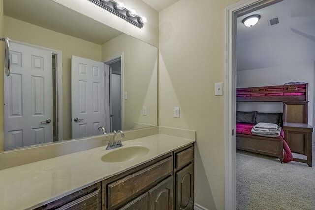 714 Carolyn T Hunt Drive, Cedar Hill, TX 75104