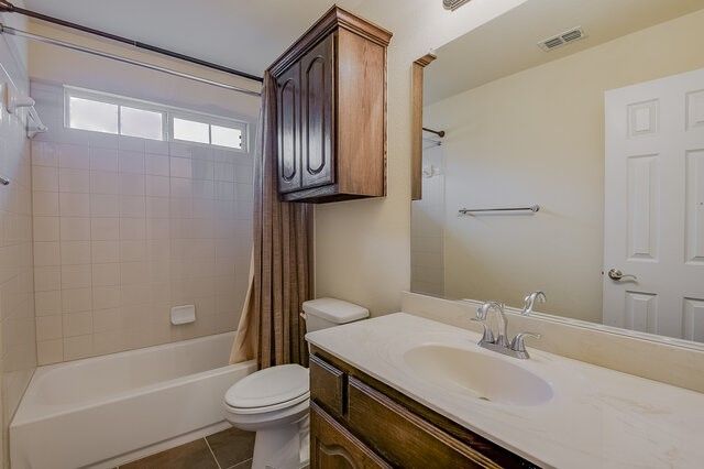 714 Carolyn T Hunt Drive, Cedar Hill, TX 75104