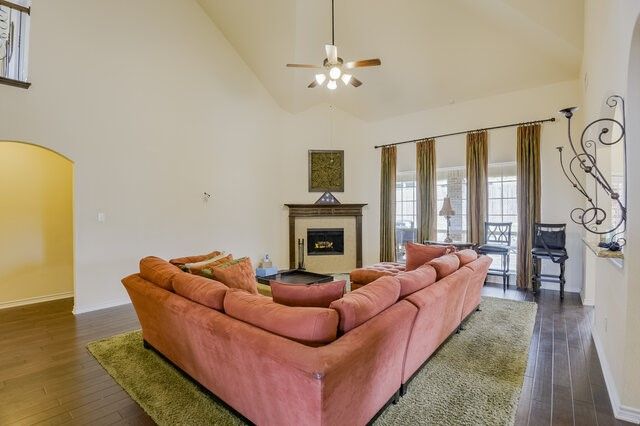 714 Carolyn T Hunt Drive, Cedar Hill, TX 75104