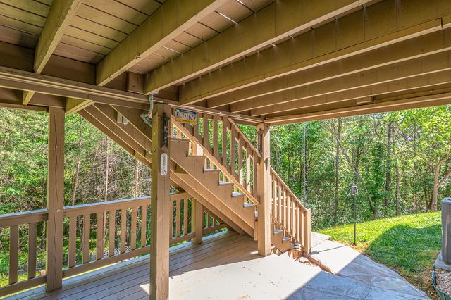 902 Clay Hill Drive, Soddy Daisy, TN 37379