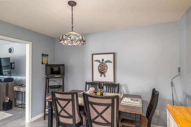 902 Clay Hill Drive, Soddy Daisy, TN 37379