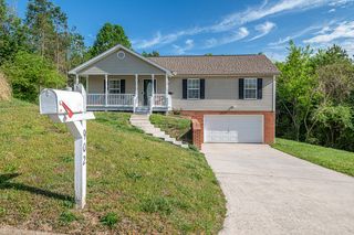 902 Clay Hill Drive, Soddy Daisy, TN 37379
