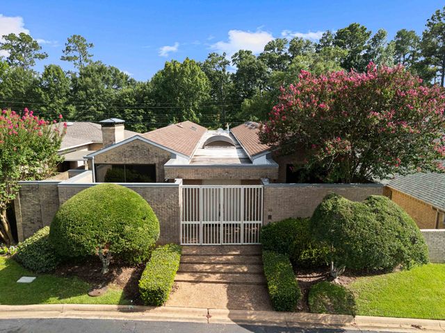 30 Palisades Blvd, Longview, TX 75605
