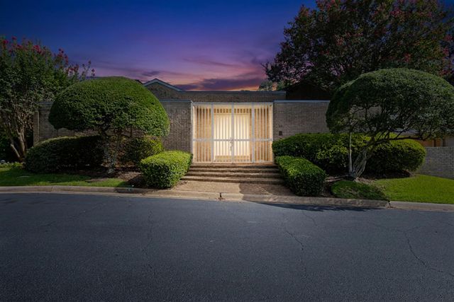 30 Palisades Blvd, Longview, TX 75605