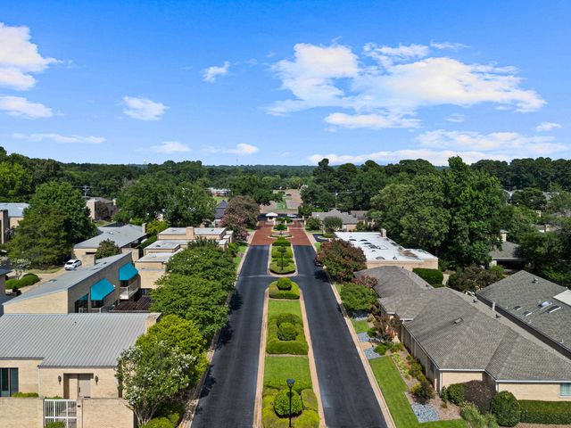 30 Palisades Blvd, Longview, TX 75605